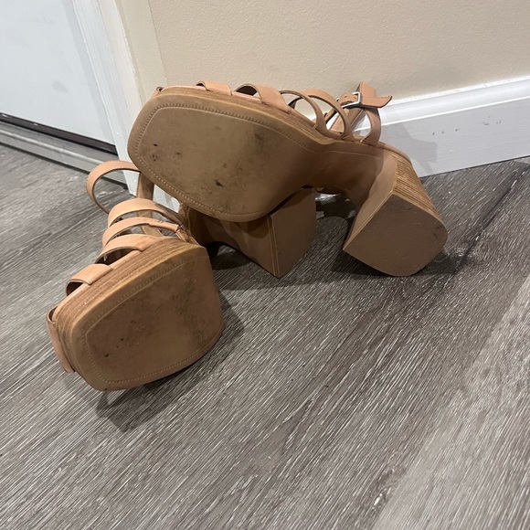 Crown Vintage Farlie Sandal - Picture 6 of 7